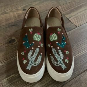 Ariat western cactus cruisers